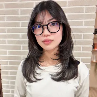 ミディアム レイヤーカット⭐️ 桑原 日花理のヘアスタイル