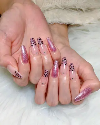 ネイル Aria Nail Beautyのネイルデザイン