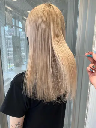 セミロング ウルフカット／吉村 桃子のヘアスタイル