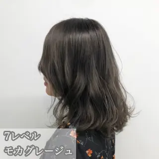 ミディアム カラー ヘアアレンジ 🪞official THREE 横浜🎀のヘアスタイル