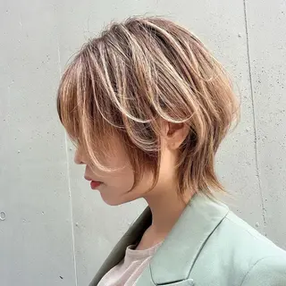 ショート カラー I's hair 心斎橋のヘアスタイル