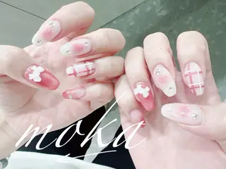 ネイル 胡蝶蘭レディースサロ ンNailMOKAのネイルデザイン