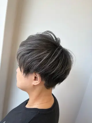 ショート カラー SHAFT Ieiriのヘアスタイル