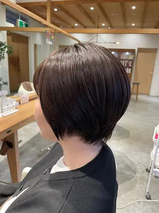 ショート カラー mopa_kaede ナチュラル/レイヤーのヘアスタイル