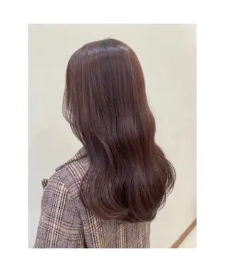 カラー 新嵩 真理のヘアスタイル