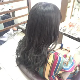 ロング カラー 大平 美沙のヘアスタイル