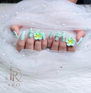 ネイル IRO FUNABASHIのネイルデザイン