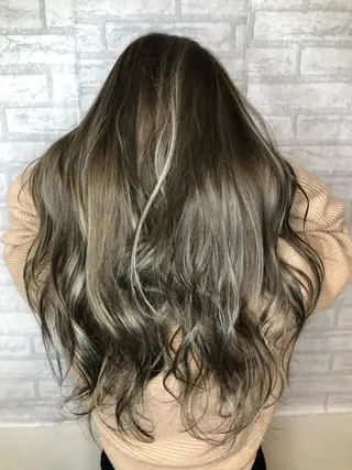 セミロング カラー ヘアアレンジ 美髪・艶髪特化美容師 RYOJIのヘアスタイル