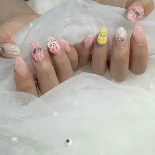 ネイル 東 千夏のネイルデザイン