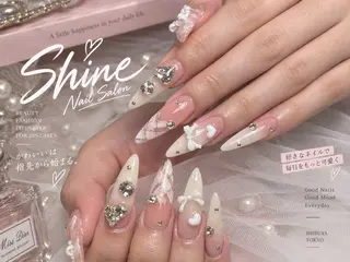 ネイル shineジェル& チップ長さだしのネイルデザイン