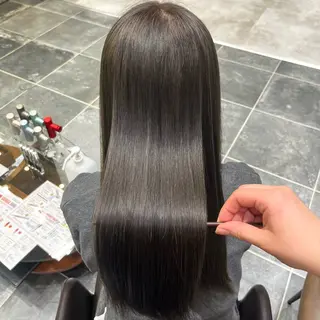 カラー seira| ベージュ・オリーブのヘアスタイル