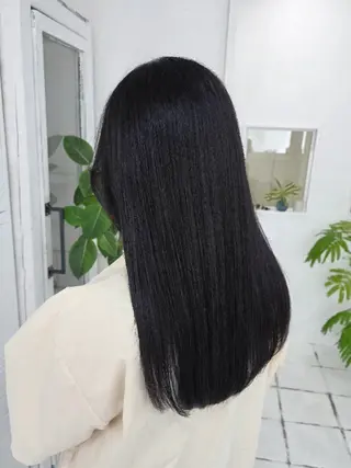 ロング toiro ちだしえりのヘアスタイル