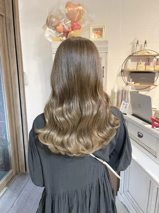 ロング カラー 髪質改善で 憧れの潤艶美髪にのヘアスタイル