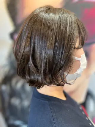 ショート カラー パーマ ヘアアレンジ メンズ キッズ ネイル マツエク・マツパ アイブロウ 久木原 ゆりのヘアスタイル