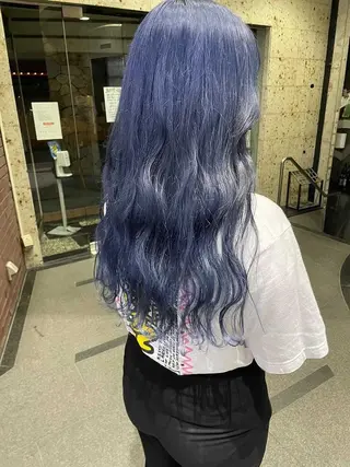 カラー white.梅田 デザインカラー🦄のヘアスタイル