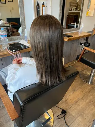 セミロング カラー kimiwada maiのヘアスタイル