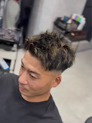 ショート カラー パーマ メンズ はやと【エクステ ×ブリーチ特化】のヘアスタイル