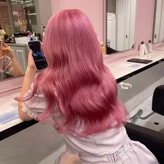 ロング 💗デザインカラー 💗RISA🐰のヘアスタイル