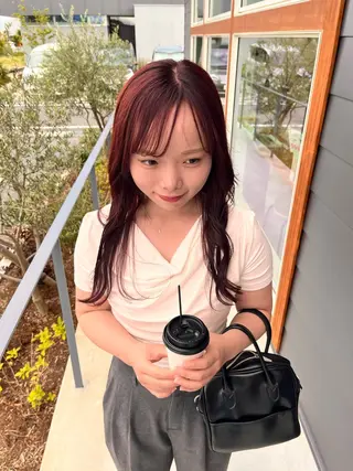 ロング カラー 吉水 果穂のヘアスタイル