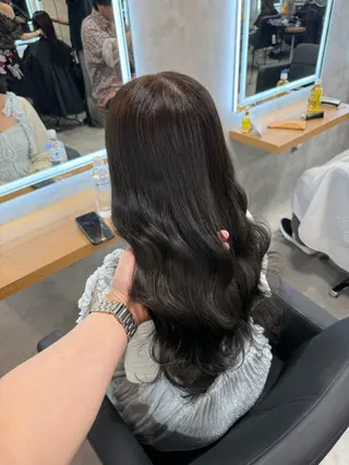 セミロング カラー ヘアアレンジ レイヤー×透明感カラ ーHAYATOのヘアスタイル
