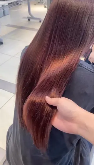 カラー 【PD VISEO】 SENAのヘアスタイル