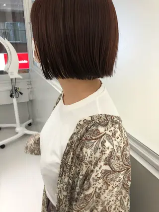 ショート カラー 伊藤 由季のヘアスタイル