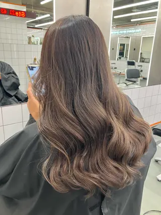 ロング 河合 郁生のヘアスタイル