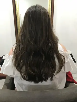 ロング カラー エクステ(レミー毛) NINEのヘアスタイル