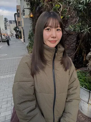 セミロング カラー 縮毛矯正特化型美容師 名古屋LORENハダのヘアスタイル