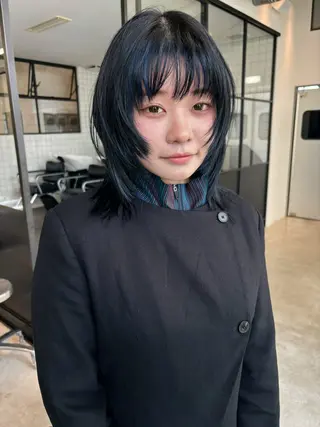 ミディアム カラー rikuto カット/パーマのヘアスタイル