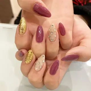 ネイル 板垣 綾乃のネイルデザイン