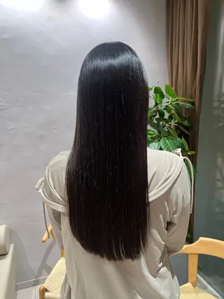 ロング AI  /暖色/ ガーリーヘアのヘアスタイル
