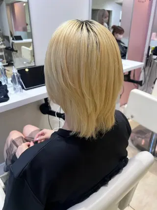 ショート 海外風レイヤー🎀 新宿MOMOKA🍑のヘアスタイル