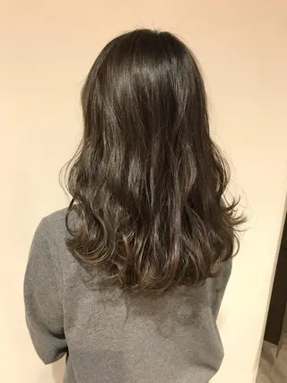 セミロング カラー 髪質改善カラー韓国風 レイヤーtudaのヘアスタイル