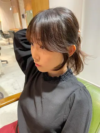 セミロング レイヤーカット 小山 悠のヘアスタイル