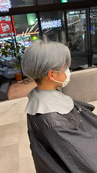 ショート カラー 清田 健太朗のヘアスタイル