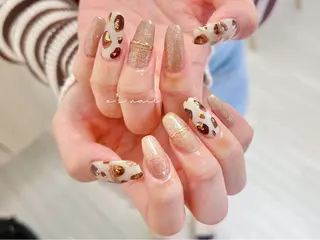 ネイル e’s nail Lumièreのネイルデザイン