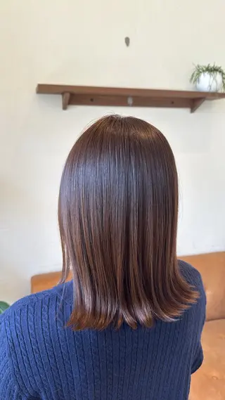 カラー 💠艶髪うるうる🫧 髪質改善ストレートのヘアスタイル