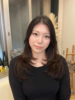 ロング カラー 長谷川 愛花のヘアスタイル