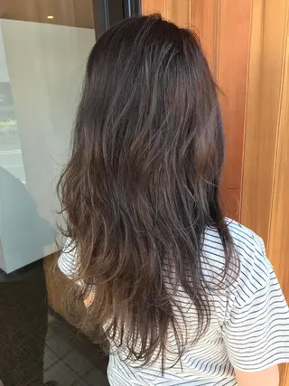 ロング カラー 太田 陽介のヘアスタイル