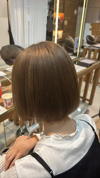 ショート カラー 🌈コテ巻き風パーマ LOHASせいな🌈のヘアスタイル