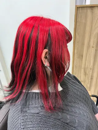 ミディアム ヤマナカ アイリのヘアスタイル