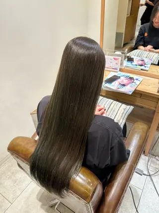 ロング 安丸 結夏のヘアスタイル