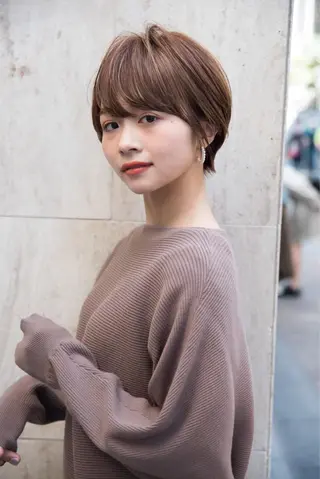 カラー 韓国系レイヤー特化 hiroのヘアスタイル