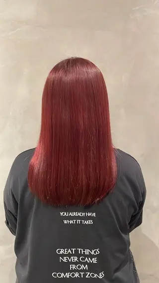 カラー 都築 菜美のヘアスタイル