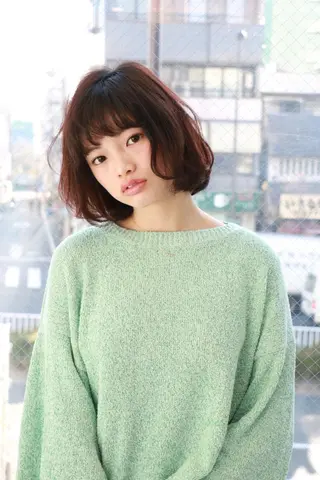 ミディアム 小林 永佳のヘアスタイル