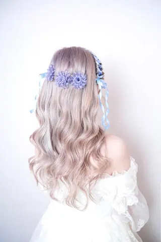 ロング ヘアアレンジ アイブロウ 推し活専用 【派手髪】飯野ゆかりのヘアスタイル