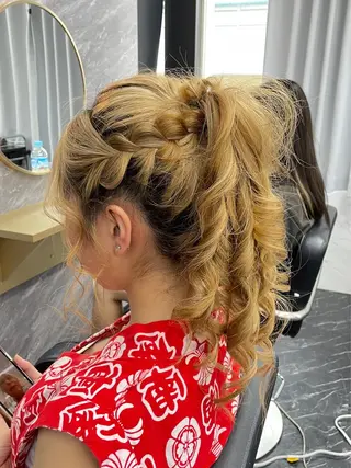 ロング ヘアアレンジ エクステ🩵ブリーチ 韓国ヘア🩵KAEのヘアスタイル