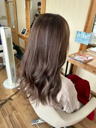 ロング カラー Agu hair 木間のヘアスタイル