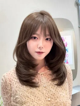 ミディアム カラー 似合わせカラー 🩵レイヤー/紫音のヘアスタイル